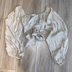 tan long sleeve crop top